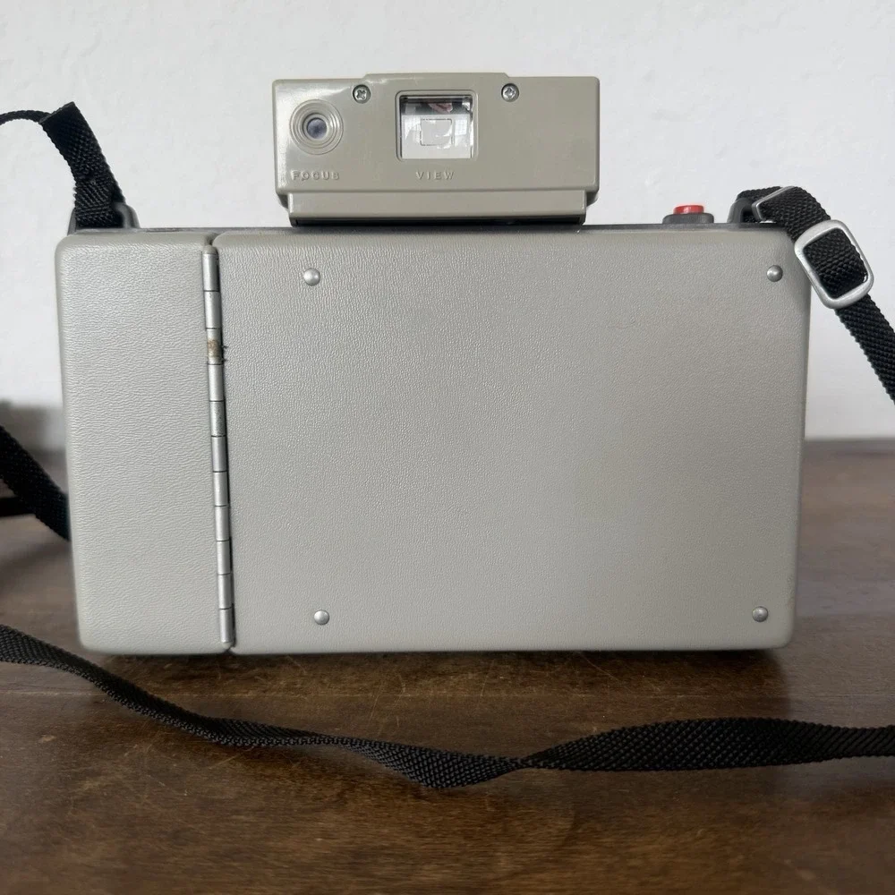Vintage Polaroid Automatic 220 Land‎ Camera with Case Manual Cold Clip Untested